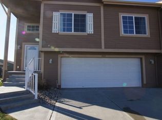 19111 Adams St, Omaha, NE 68135