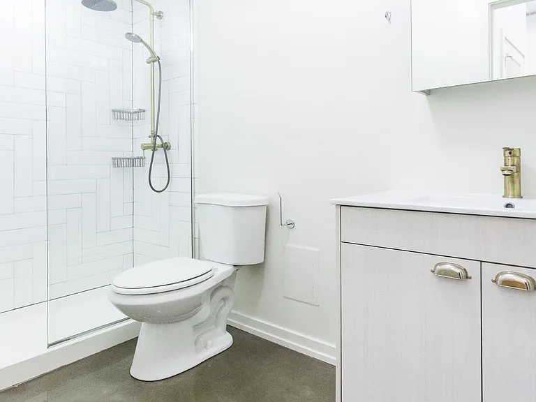 1422 N Milwaukee Ave — Photo 11