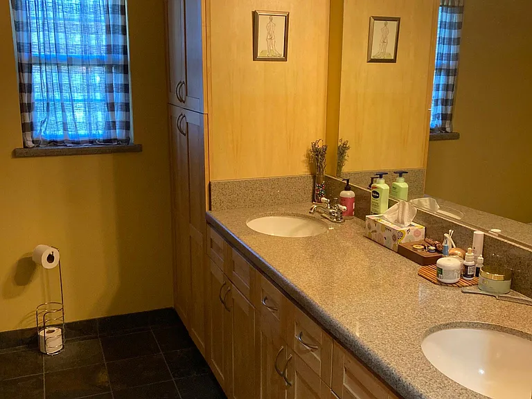 3686 Primrose Ave — Photo 5