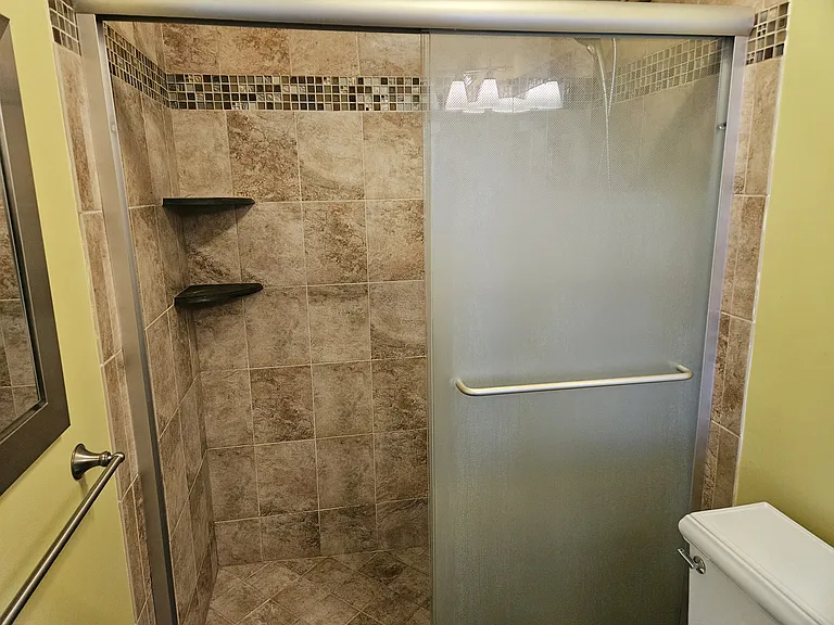 615 Woodhaven Dr — Photo 15
