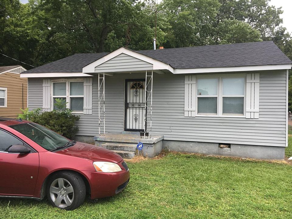 Completely renovated and painted.