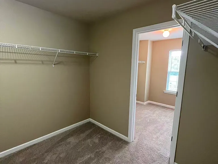 150 Franklin St — Photo 14