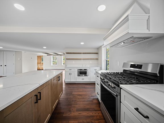 5th image of 31 Birch Hill Road
