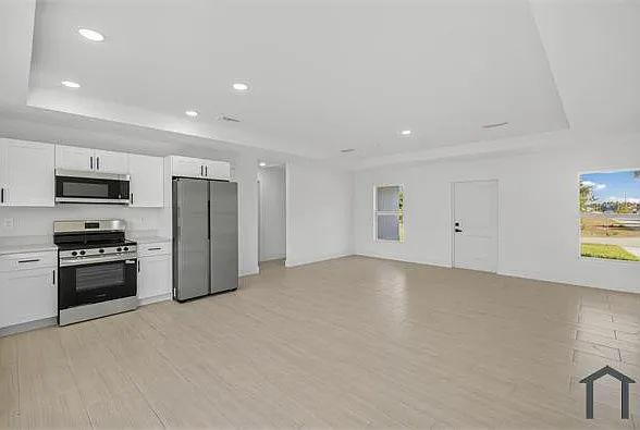 835 Palomino St E — Photo 14