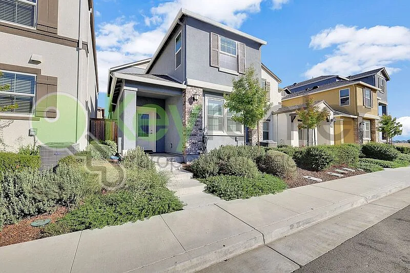 4093 Southampton St photo 1
