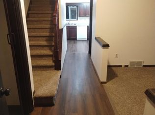 6742 Hill Ridge Dr, Greendale, WI 53129