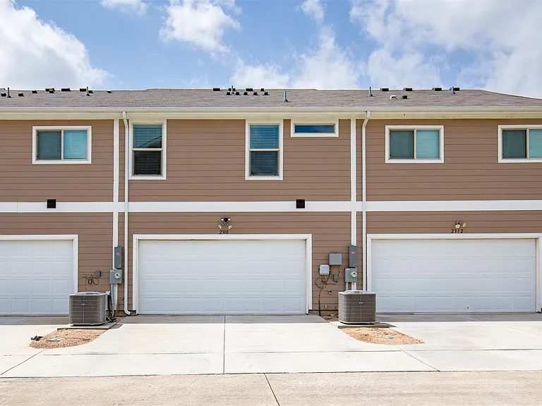 2308 Davenport Dr — Photo 25
