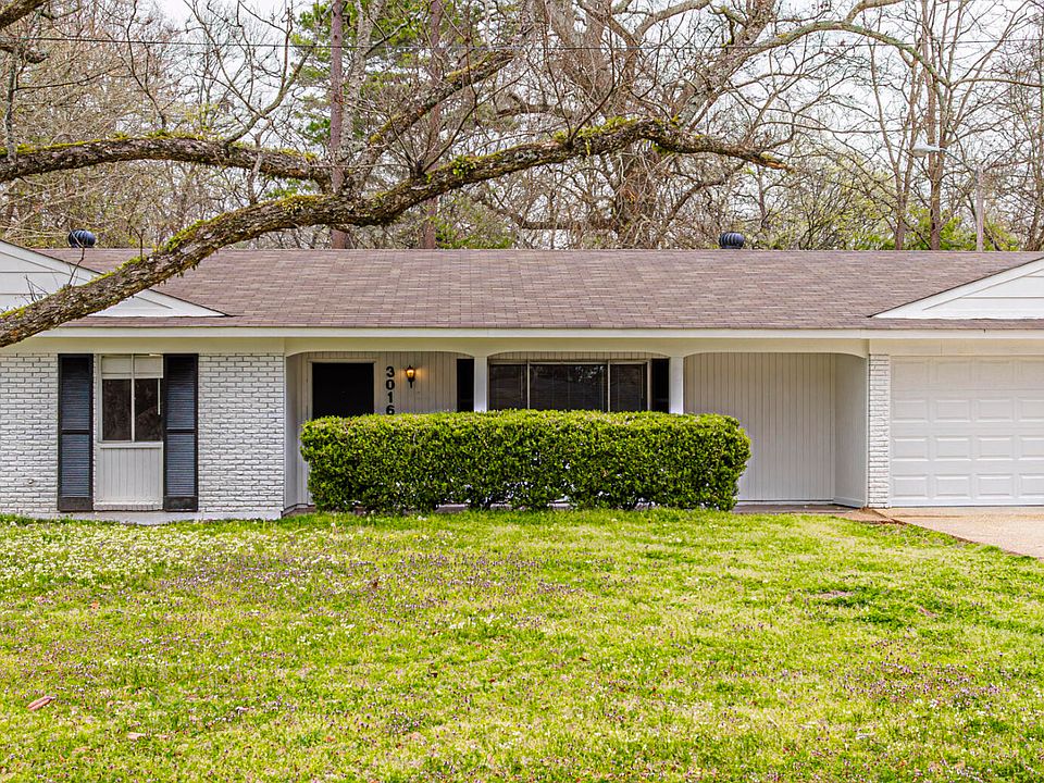 1st image of 3016 Longwood Dr
