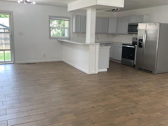 5th image of 5238 Crescent Ct