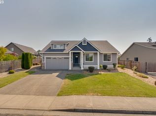 534 N 7th St, Carlton, OR