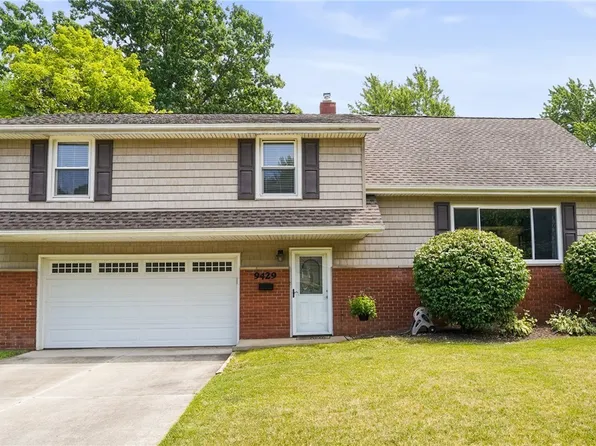 9429 Lawnfield Dr, Twinsburg, OH 44087