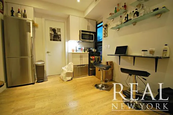 Rented by REAL New York | media 19