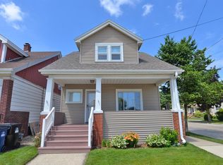 2064 Erie St, Racine, WI 53402