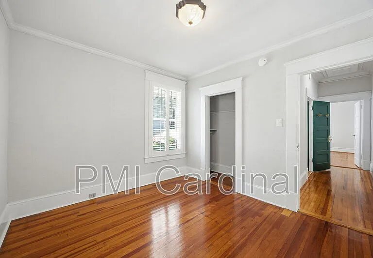 523 N Pine St — Photo 15