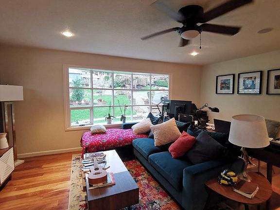 3rd image of 14219 209th Ave NE #14219