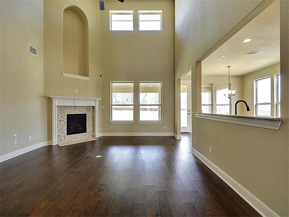 5th image of 2505 Livenza Pl