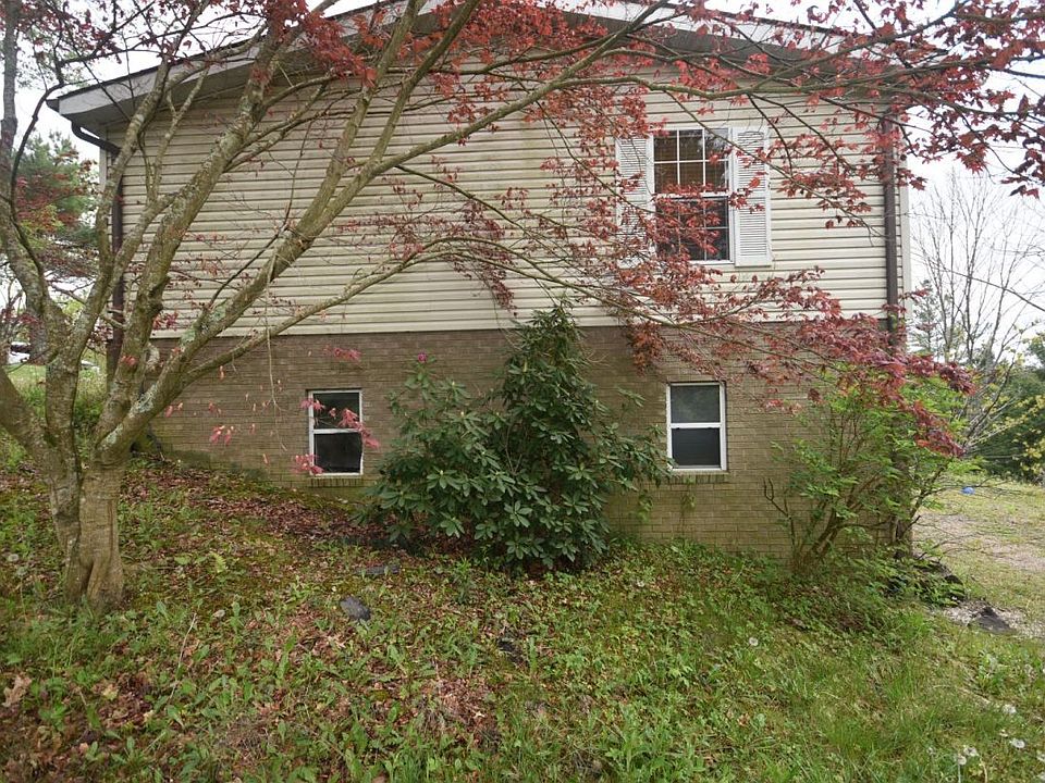 2nd image of 5794 University Heights Dr