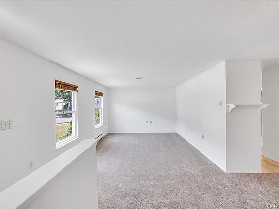 3rd image of 338 Edinburgh Drive