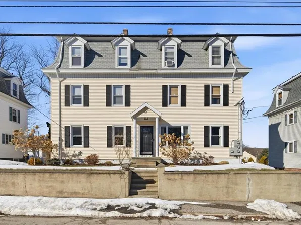 61 School St #1, Lincoln, RI 02865
