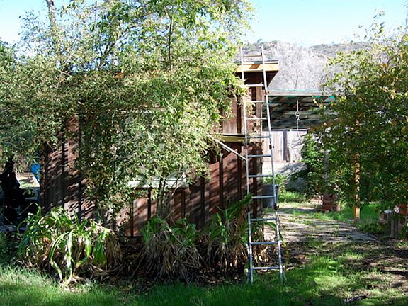 Side view storage bldg