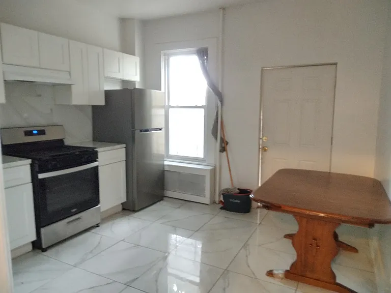 107 Oliver Ave #1 — Photo 6