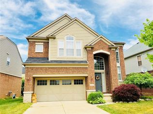 44856 Lafayette Dr, Novi, MI 48377