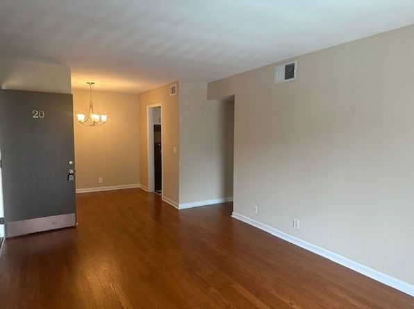 3901 Whitland Ave APT 20