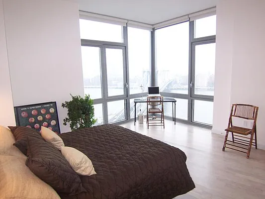 Sold by Sotheby's International Realty | media 20