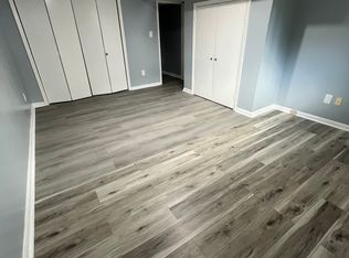 11823 Falls Rd #1, Potomac, MD 20854