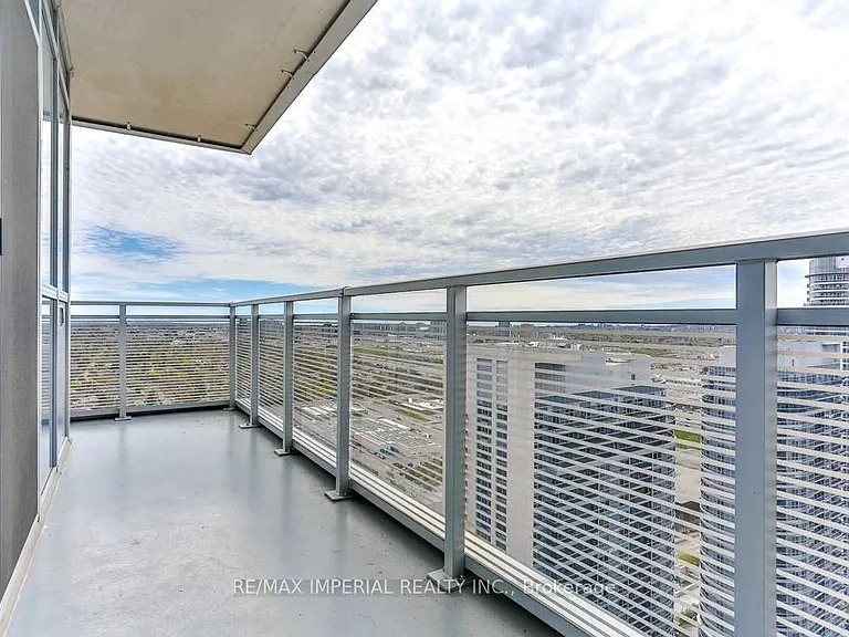255 Village Green Sq #3402 — Photo 11
