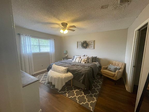 4th image of 118 Saluria Pl