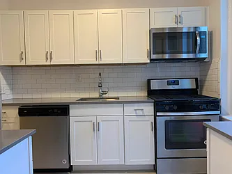 Rented by Hillel Realty Group