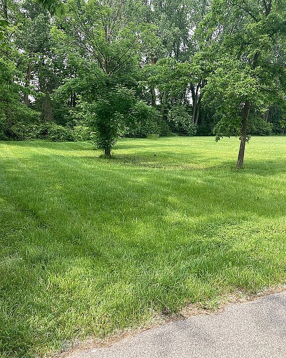 2nd image of 0 Country Club Ln