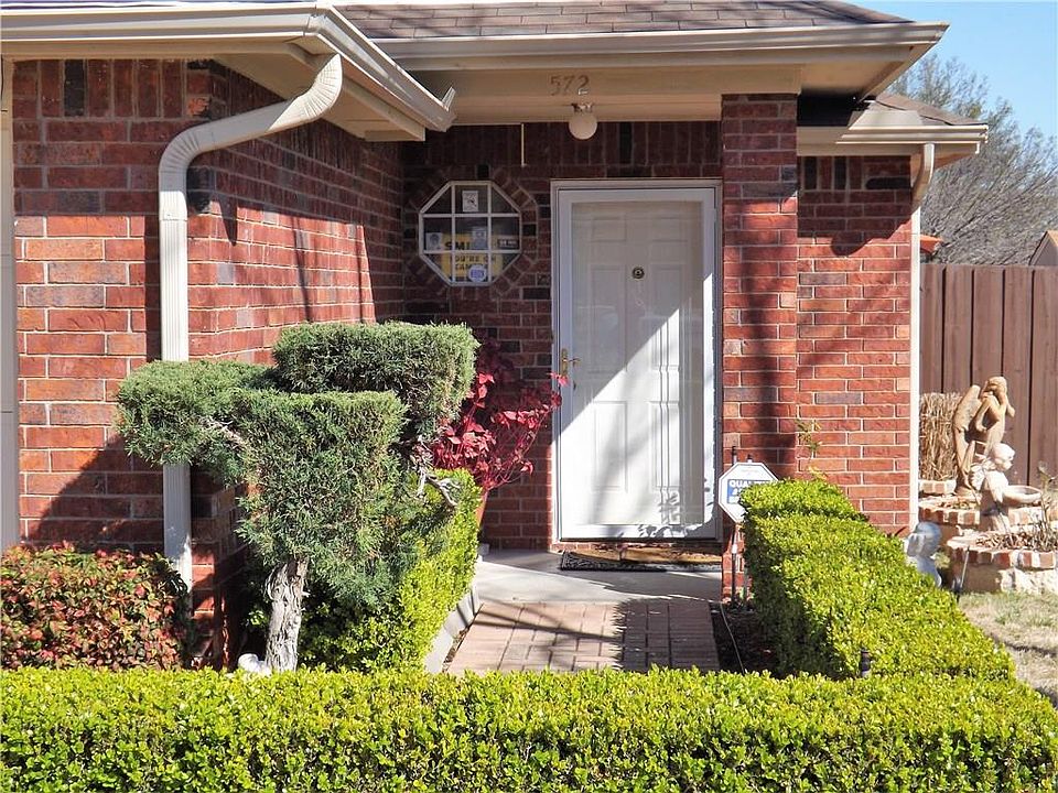 1st image of 572 Majestic Park Ln