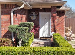 572 Majestic Park Ln, Cedar Hill, TX 75104