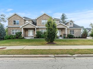 47 E 55th St, Westmont, IL