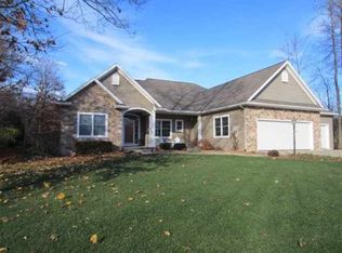 13845 Ranier Dr, Middlebury, IN 46540