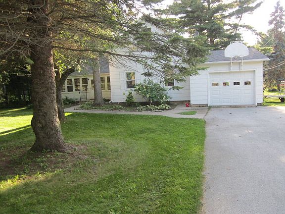 5th image of 3899 Bay Shore Dr