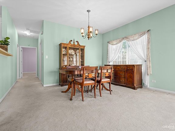 4th image of 2271 Vanderbilt Dr