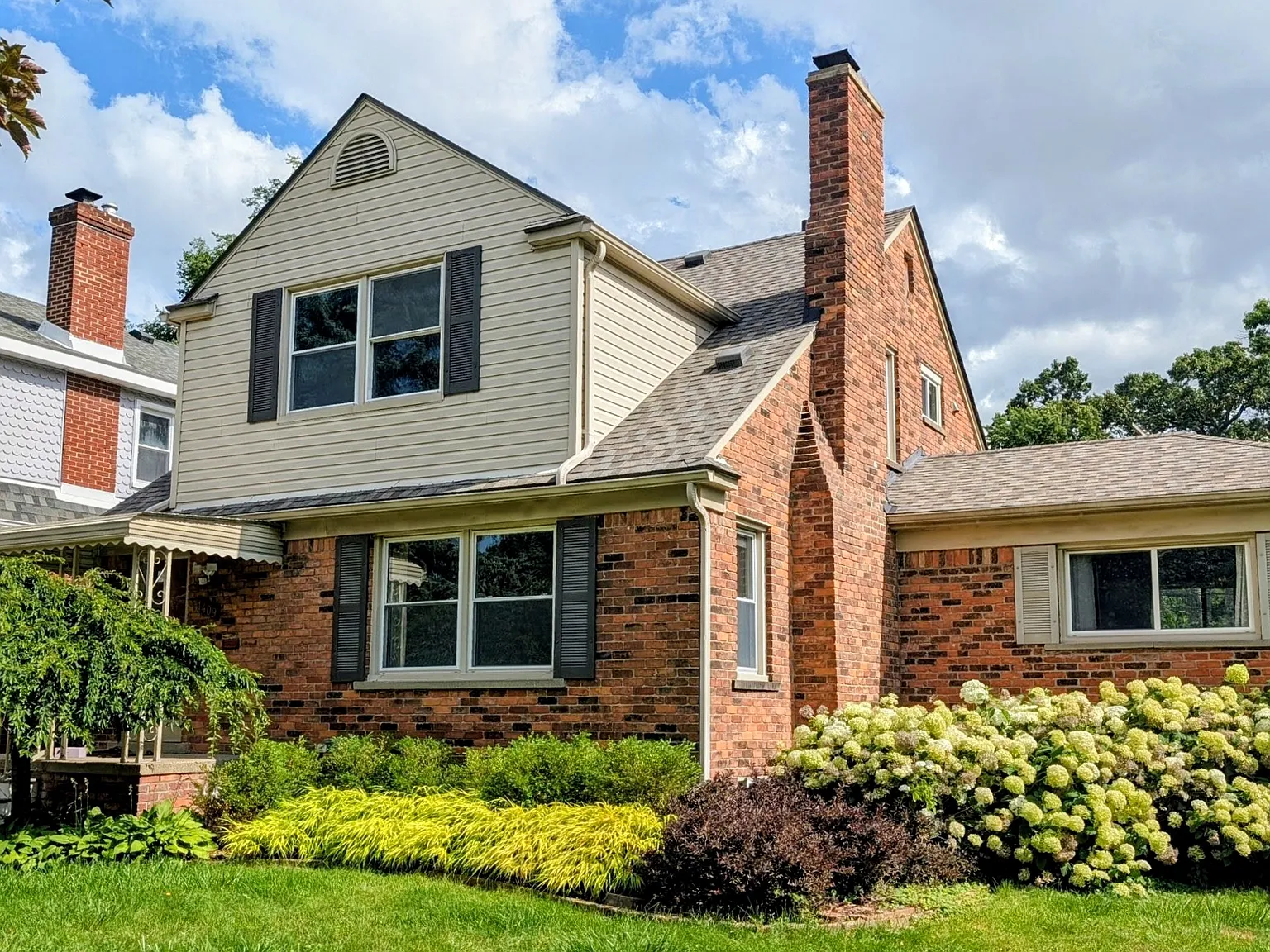 1409 Catalpa Drive — Photo 1