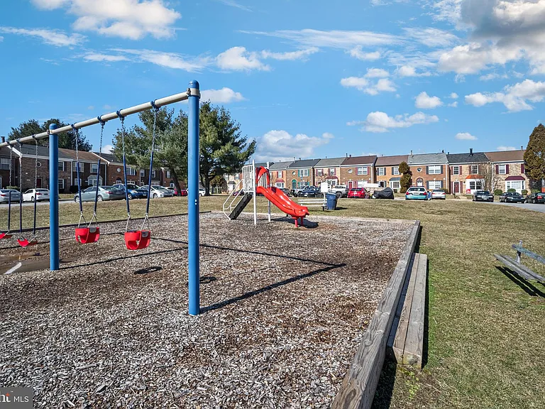 4793 S Park Ct — Photo 44