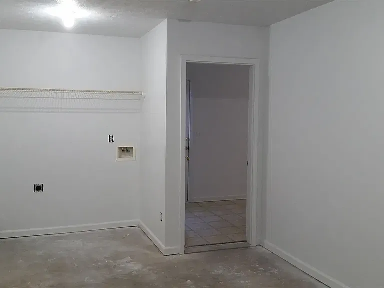 209 E Wilson St #1 — Photo 12