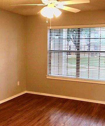 4th image of 218 N Texas Blvd APT 102