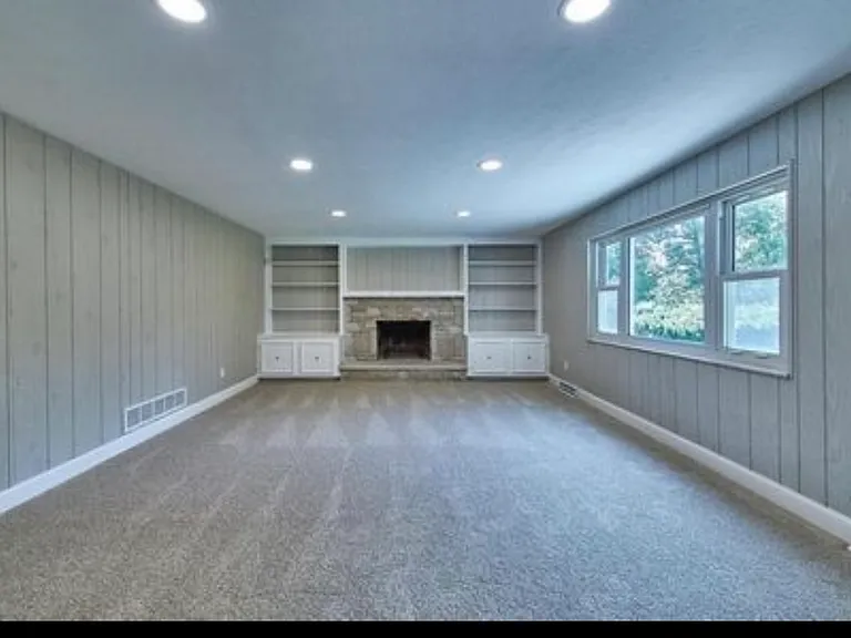 885 Prince William Ln — Photo 14