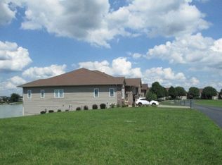 3771 Lakeview Dr, Winnebago, IL 61088