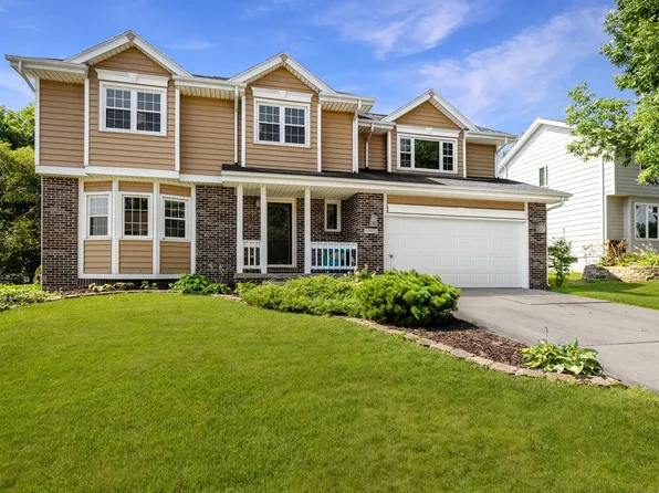 9900 Winston Ave, Urbandale, IA 50322