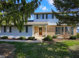 117 Wheatland Dr, Lititz, PA 17543