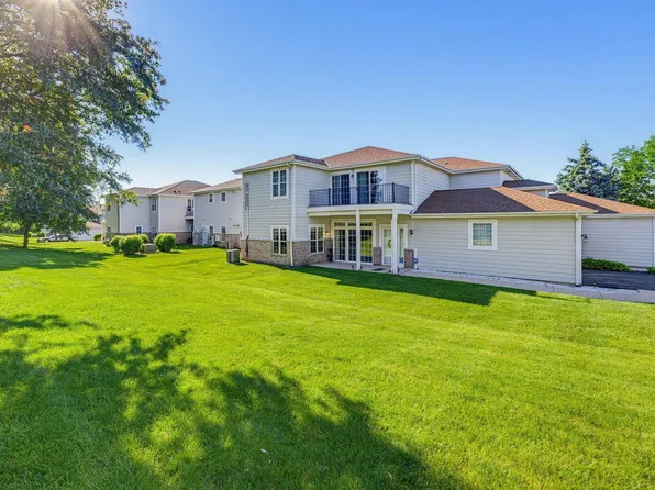 6551 Meadowlands CIRCLE #4 B, Pleasant Prairie, WI 53158