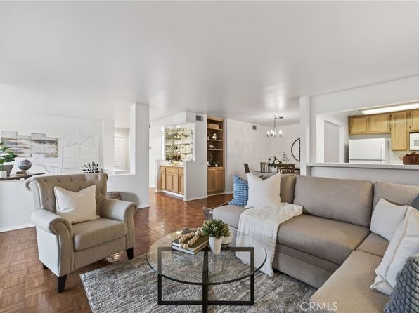 2 beds, 2 baths, 1,368 sqft house for sale in Oxnard, CA photo 17