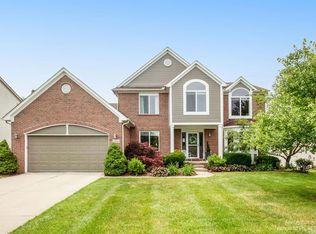 3326 Honeysuckle Dr, Ann Arbor, MI